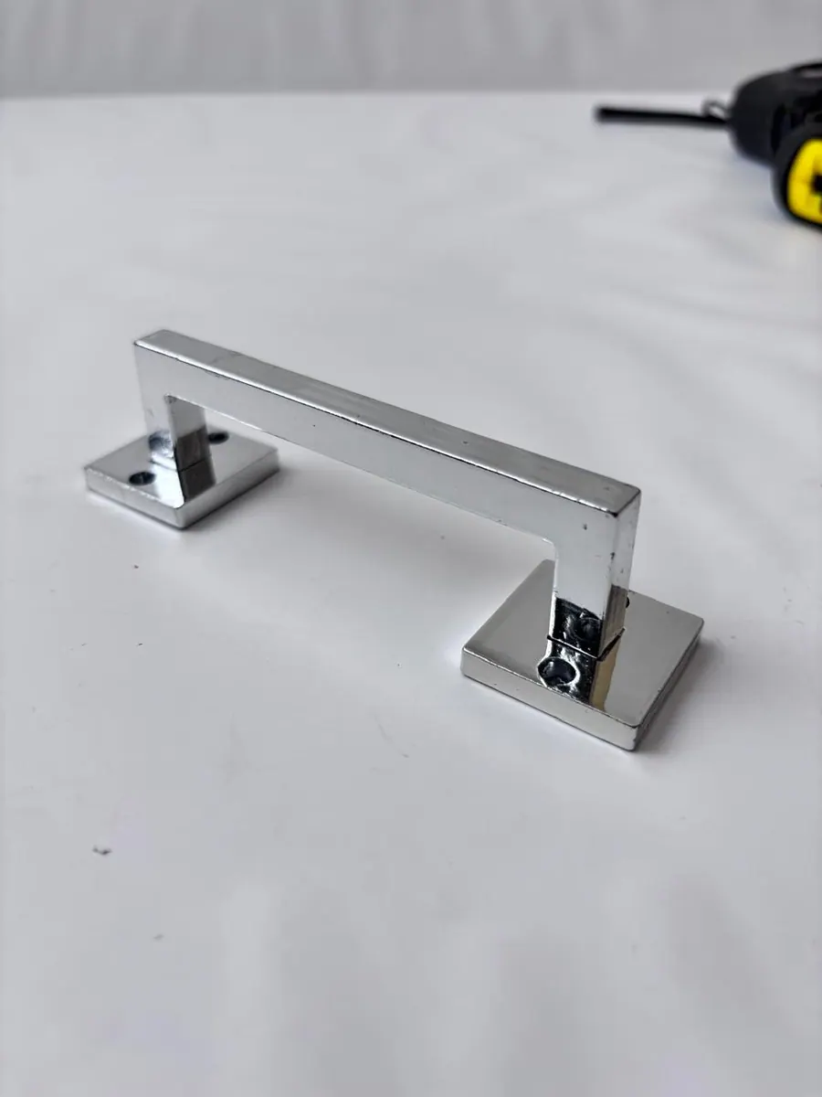 Drawer Pull No. 06