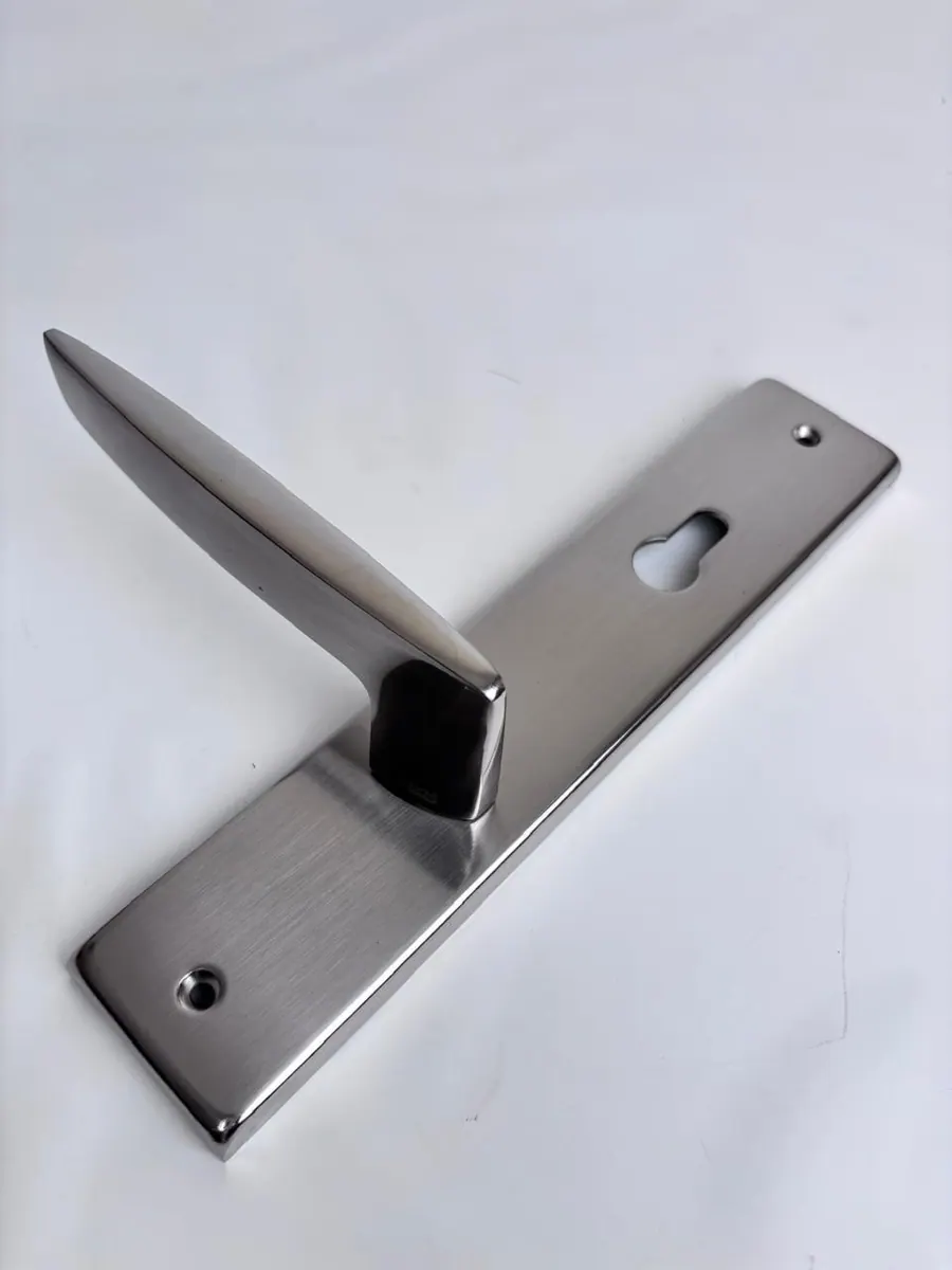 Apollo Handle Lock Set