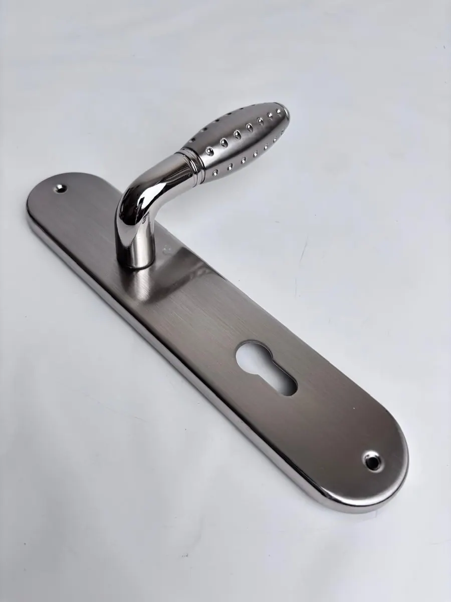 Zeus Handle Lock Set