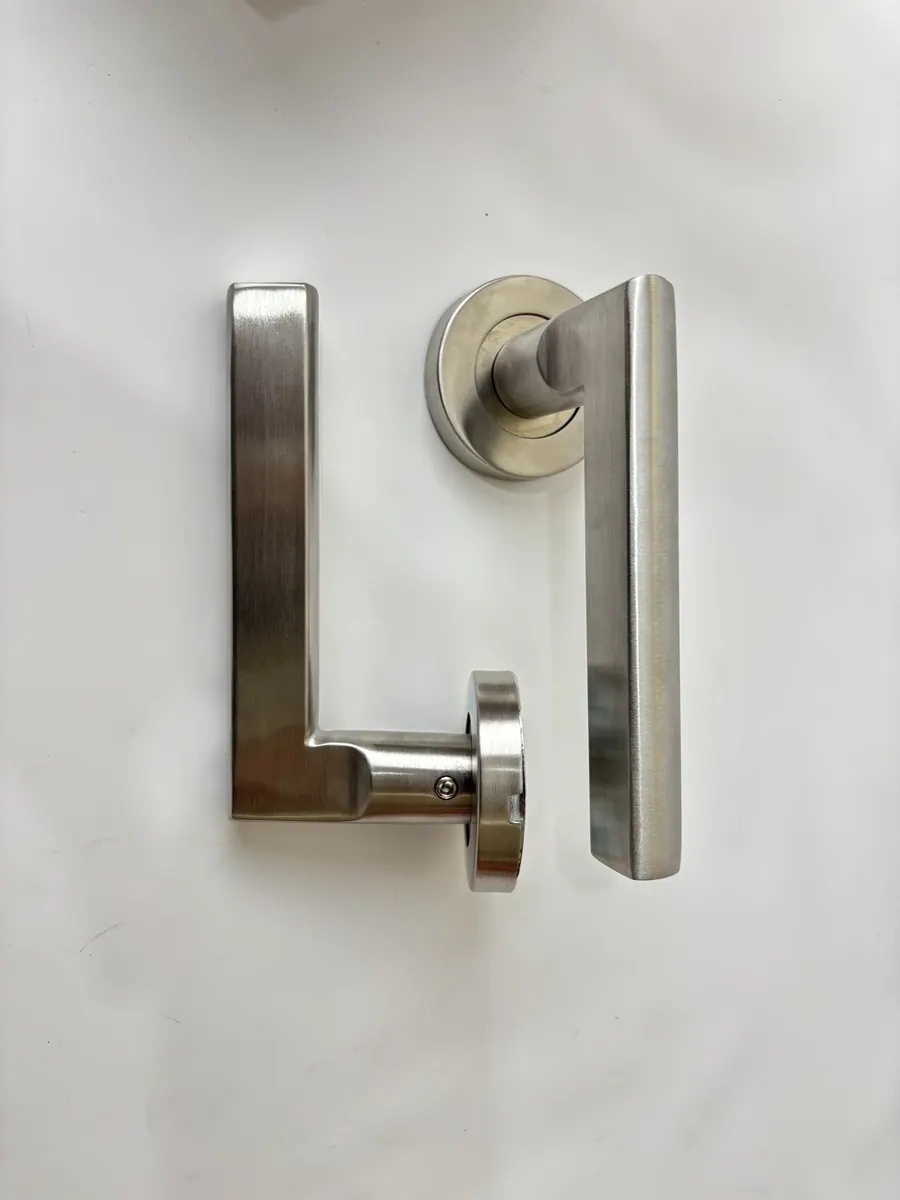 Aria Split Lever Handle